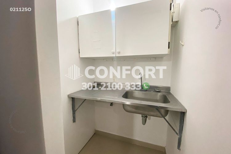 Oficina en arriendo en Las Acacias, Medellín, 55 m² · foto 9 de 10