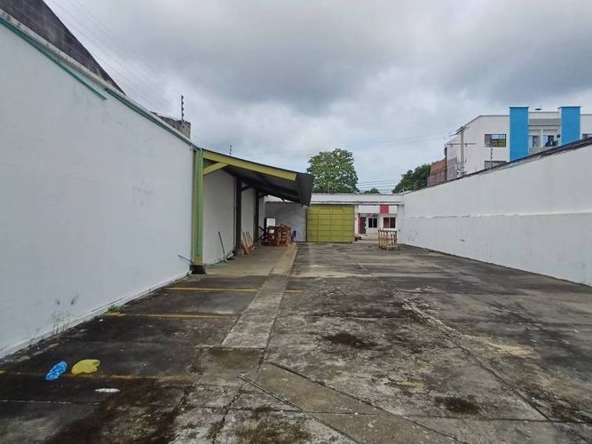 Local en arriendo en Urb. Rosendo Garces, Montería, 721 m² · foto 8 de 24