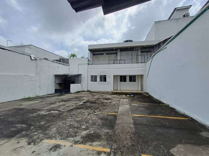 Local en arriendo en Urb. Rosendo Garces, Montería, 721 m² · foto 11 de 24