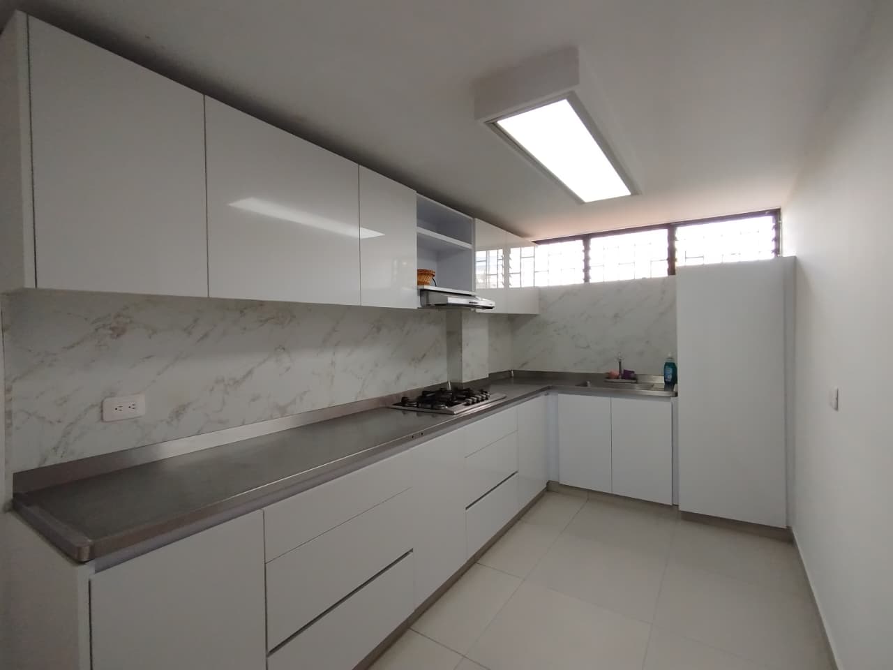 Casa en venta en Los Alamos, Pereira · foto 4 de 18