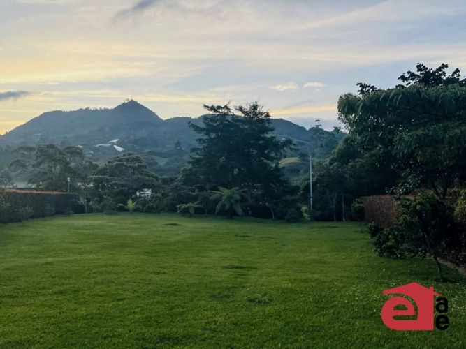Lote en venta en El Carmen De Viboral, El Carmen de Viboral, 2347 m² · foto 5 de 6