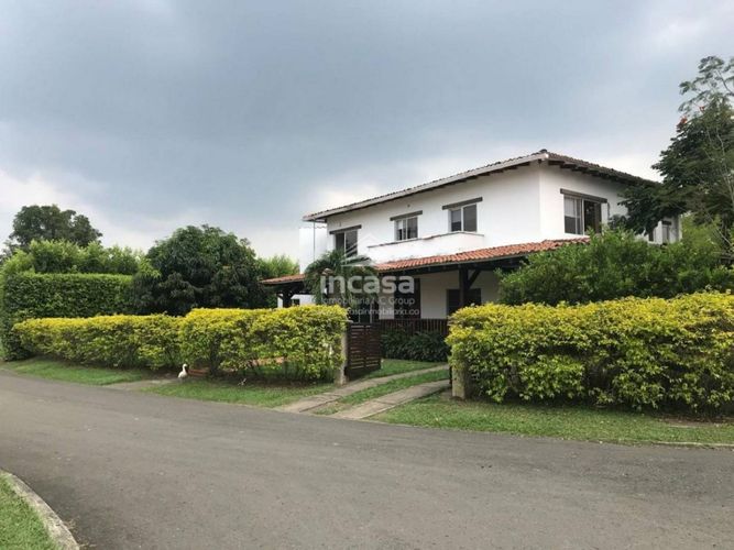 Casa de 5 alcobas en venta en Verde Horizonte, Jamundí, 468 m² · foto 2 de 18