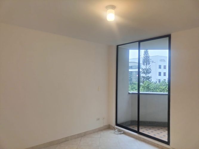 Apartamento de 2 alcobas en arriendo en El Poblado, Medellín, 60 m² · foto 7 de 10