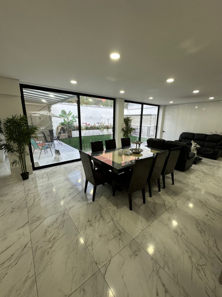 Casa en venta en Santa Paula, Bogotá · foto 6 de 14