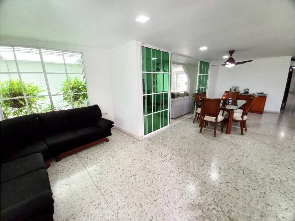 Casa en arriendo en Altamira, Barranquilla · foto 2 de 24