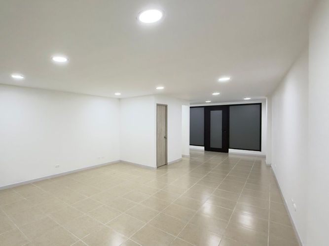 Local en venta en San Lucas, Medellín, 45 m² · foto 6 de 14