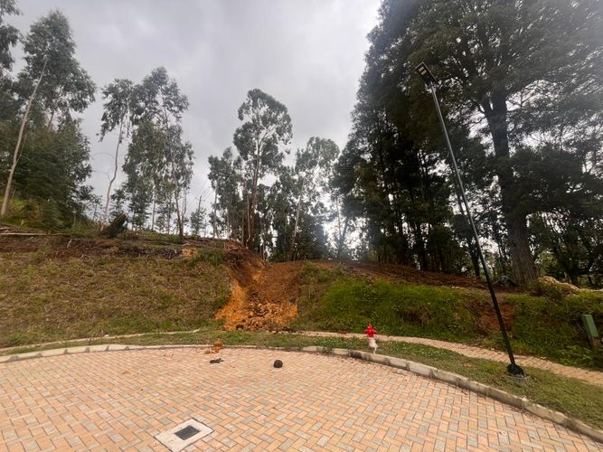 Lote en venta en Las Palmas, Envigado, 1500 m² · foto 4 de 5