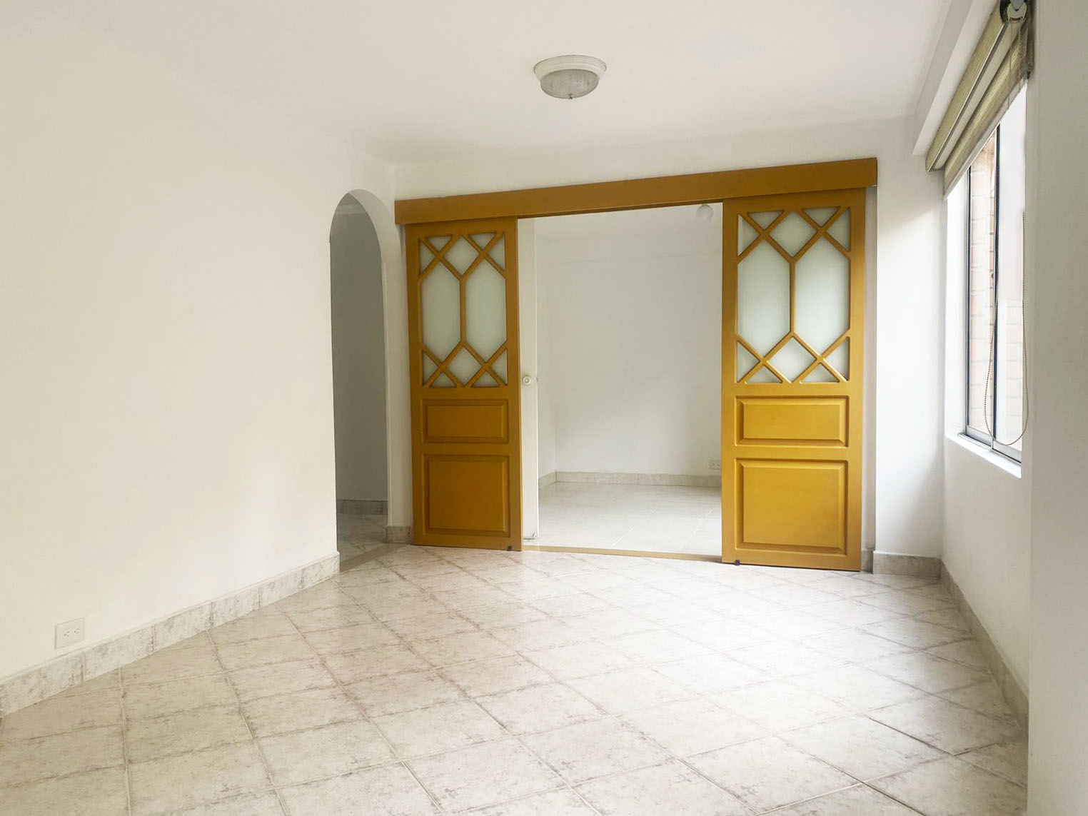 Apartamento en arriendo en La Orquidea, Envigado · foto 2 de 16