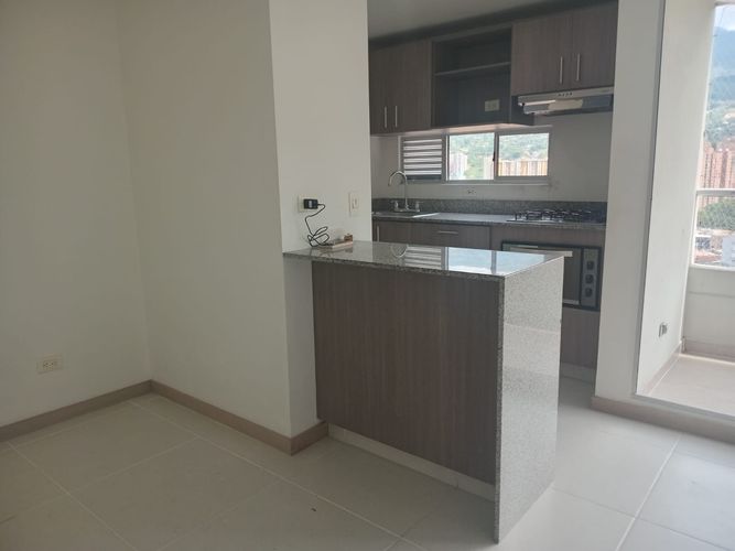 Apartamento en venta en Las Antillas, Envigado · foto 2 de 12