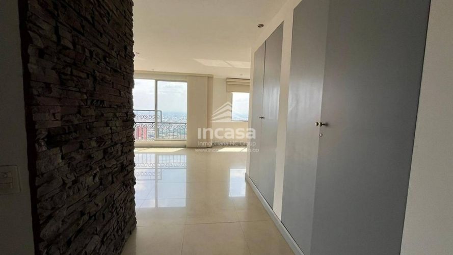 Apartamento de 2 alcobas en venta en Cristales, Cali, 124 m² · foto 8 de 24
