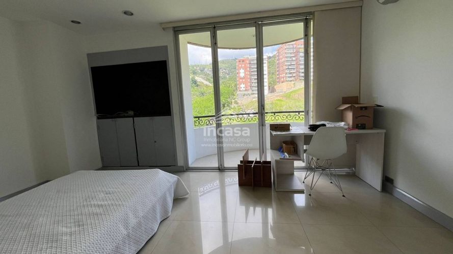 Apartamento de 2 alcobas en venta en Cristales, Cali, 124 m² · foto 13 de 24