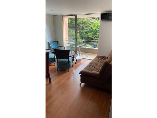 Apartamento de 2 alcobas en venta en Cerro Nutibara, Medellín, 65 m² · foto 2 de 14