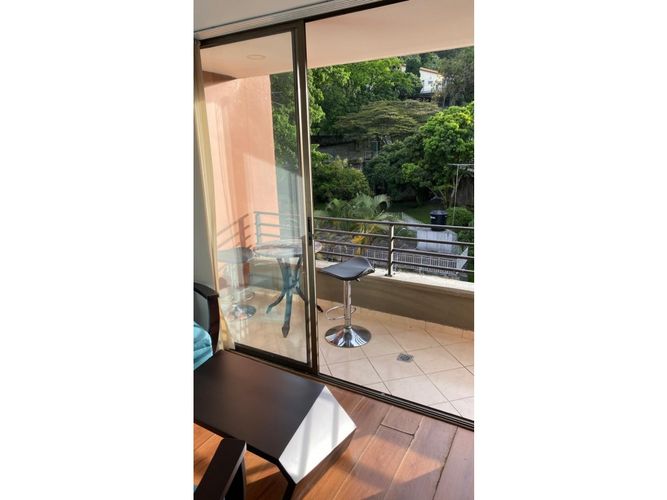 Apartamento de 2 alcobas en venta en Cerro Nutibara, Medellín, 65 m² · foto 3 de 14