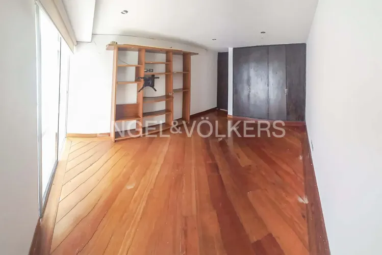 Casa de 3 alcobas en venta en Chicó Alto, Bogotá, 285 m² · foto 11 de 13
