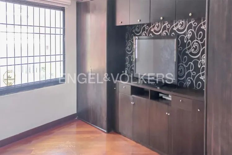 Casa de 3 alcobas en venta en Chicó Alto, Bogotá, 285 m² · foto 9 de 13