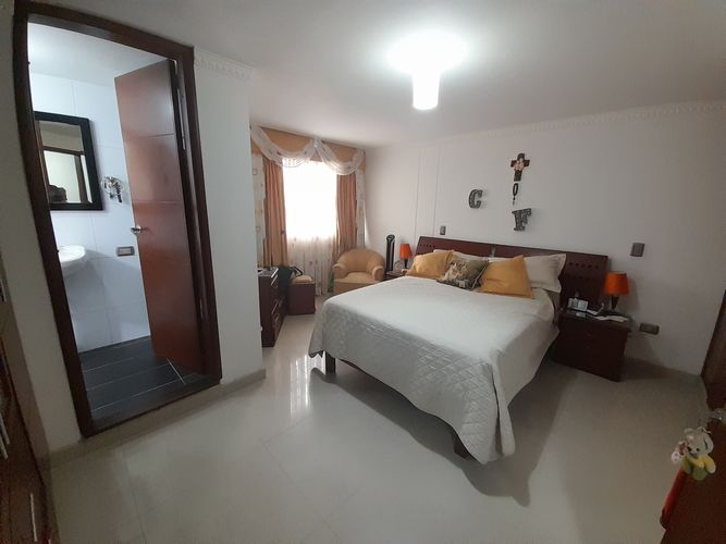 Casa de 4 alcobas en venta en La Victoria, Bucaramanga, 240 m² · foto 8 de 21