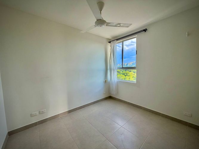 Apartamento de 3 alcobas en venta en Ricaurte, 56 m² · foto 2 de 16