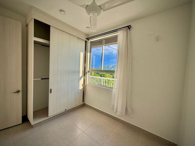 Apartamento de 3 alcobas en venta en Ricaurte, 56 m² · foto 3 de 16