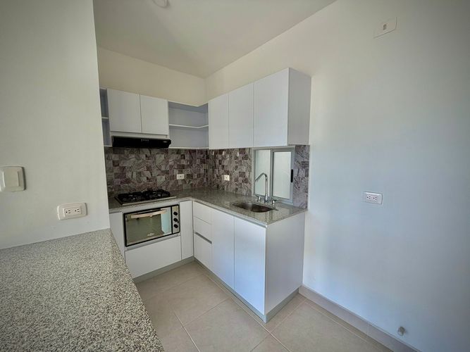 Apartamento de 3 alcobas en venta en Ricaurte, 56 m² · foto 6 de 16