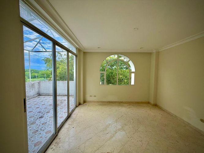 Apartamento de 3 alcobas en venta en Cn. Campestre El Peñon, Girardot, 321 m² · foto 4 de 19