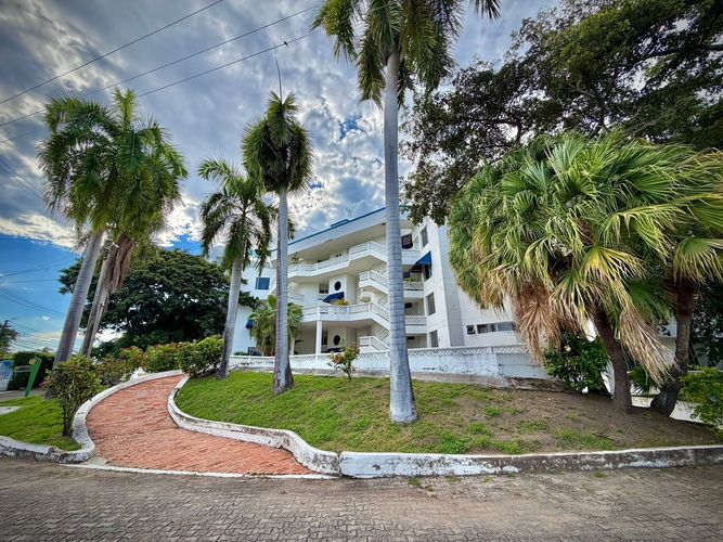 Apartamento de 3 alcobas en venta en Cn. Campestre El Peñon, Girardot, 321 m² · foto 7 de 19