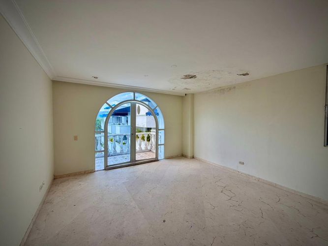 Apartamento de 3 alcobas en venta en Cn. Campestre El Peñon, Girardot, 321 m² · foto 17 de 19