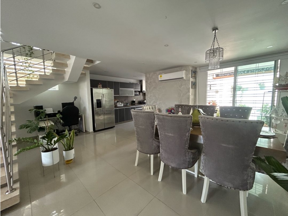 Casa en venta en Ciudad Jardin, Barranquilla · foto 2 de 17