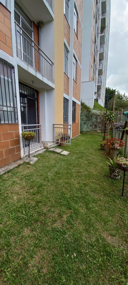 Apartamento de 3 alcobas en venta en Centro, Rionegro, 56 m² · foto 23 de 24