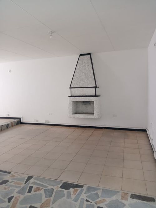 Casa en venta en Los Andes, Bogotá · foto 8 de 24