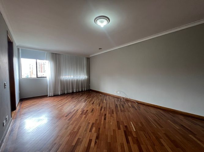 Apartamento de 3 alcobas en arriendo en El Poblado, Medellín, 183 m² · foto 7 de 17
