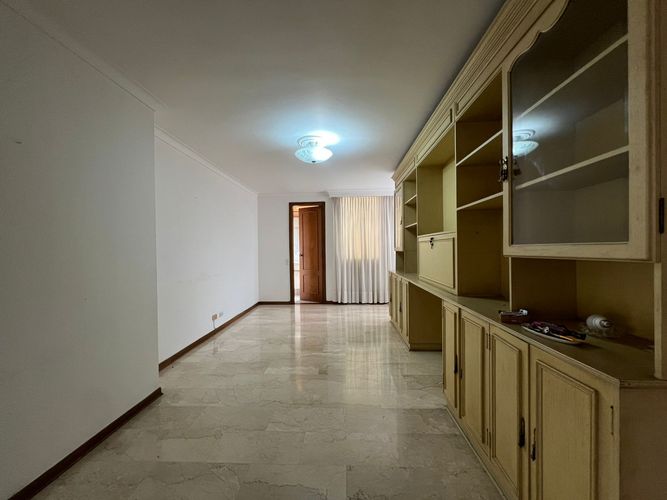 Apartamento de 3 alcobas en arriendo en El Poblado, Medellín, 183 m² · foto 12 de 17