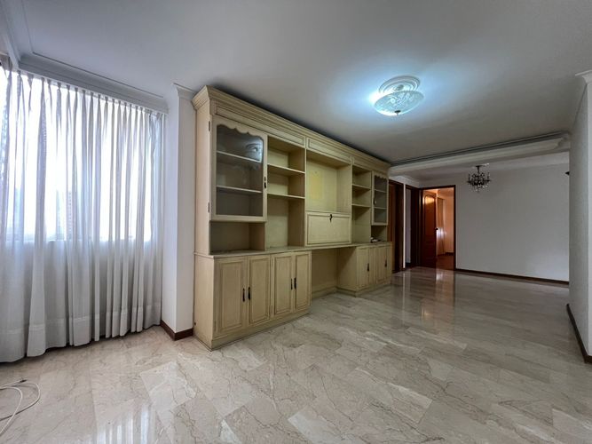 Apartamento de 3 alcobas en arriendo en El Poblado, Medellín, 183 m² · foto 13 de 17