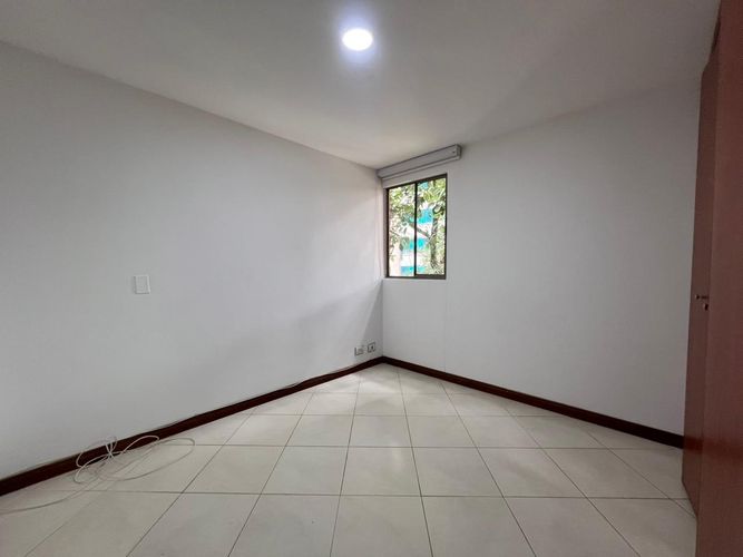 Apartamento de 3 alcobas en arriendo en Conjunto Residencial Isla Fuerta, Envigado, 117 m² · foto 9 de 17