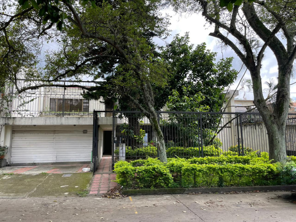 Casa en Venta en El bosque, Cali