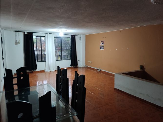 Casa de 7 alcobas en venta en El Guabal, Cali, 286 m² · foto 10 de 15