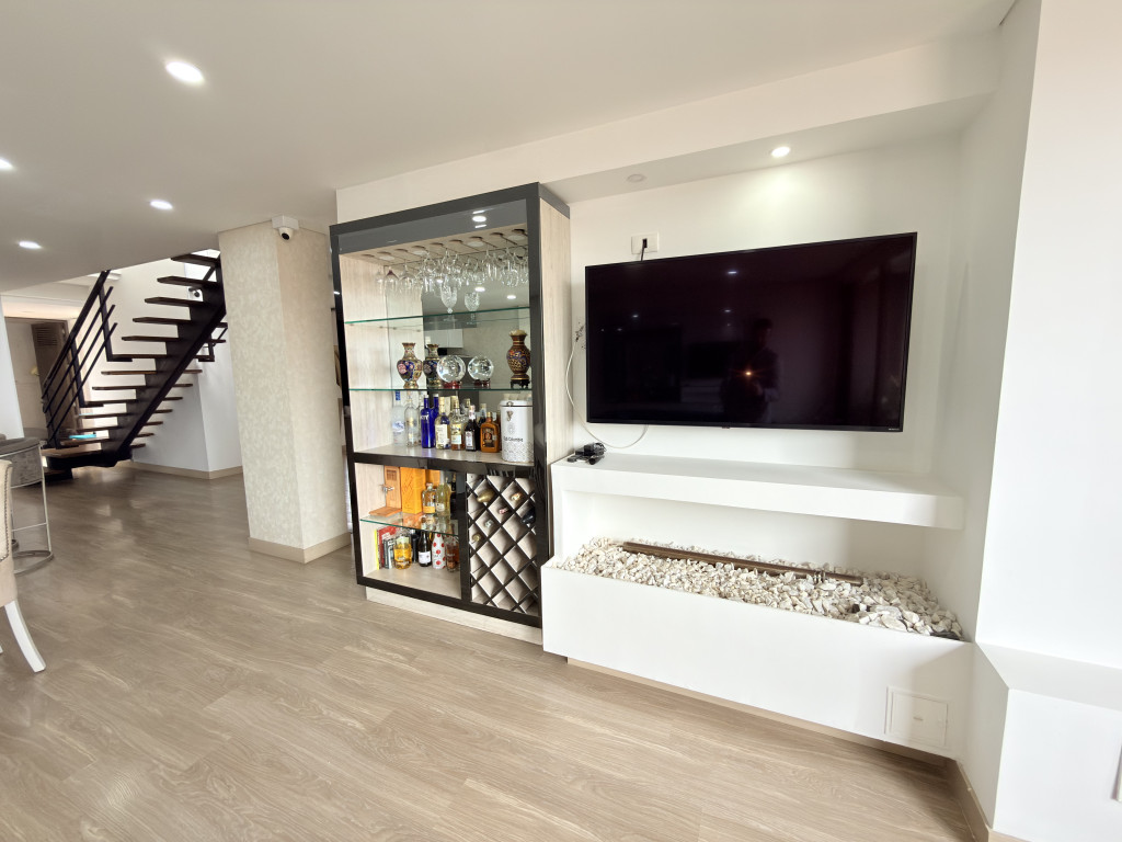 Apartamento en venta en Santa Barbara, Bogotá · foto 6 de 23
