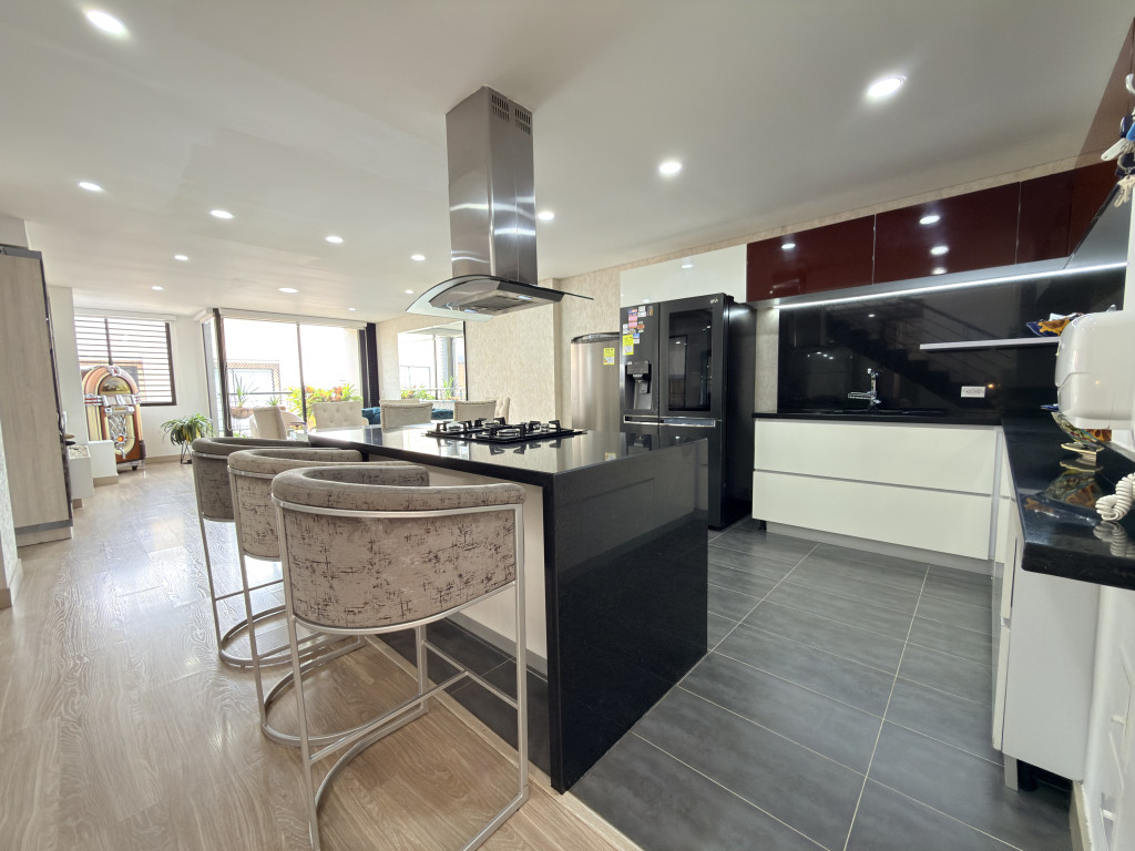 Apartamento en venta en Santa Barbara, Bogotá · foto 9 de 23