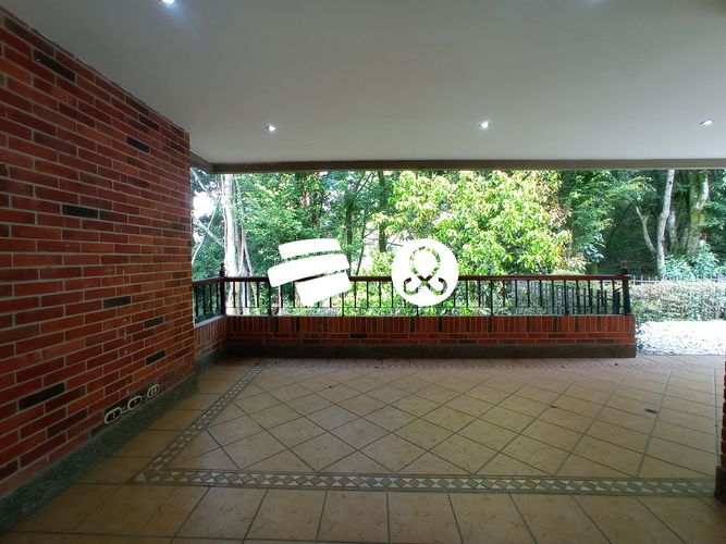 Casa de 3 alcobas en venta en Las Lomas, Medellín, 602 m² · foto 5 de 24