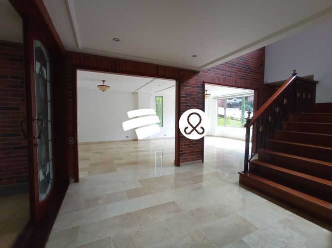 Casa de 3 alcobas en venta en Las Lomas, Medellín, 602 m² · foto 8 de 24