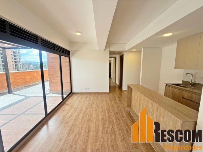 Apartamento de 2 alcobas en venta en Barro Blanco, Rionegro, 70 m² · foto 2 de 12