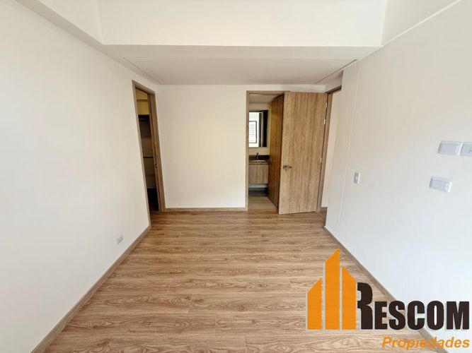 Apartamento de 2 alcobas en venta en Barro Blanco, Rionegro, 70 m² · foto 5 de 12
