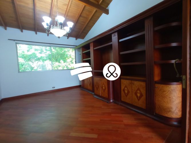 Casa de 3 alcobas en venta en Las Lomas, Medellín, 602 m² · foto 20 de 24