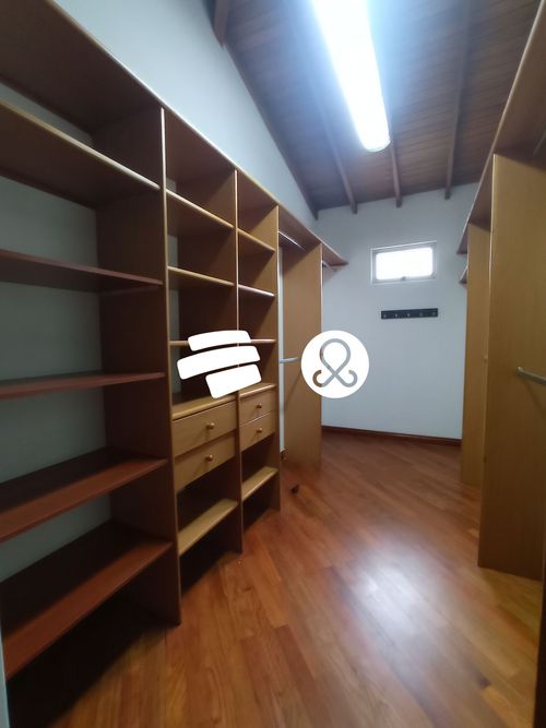 Casa de 3 alcobas en venta en Las Lomas, Medellín, 602 m² · foto 22 de 24