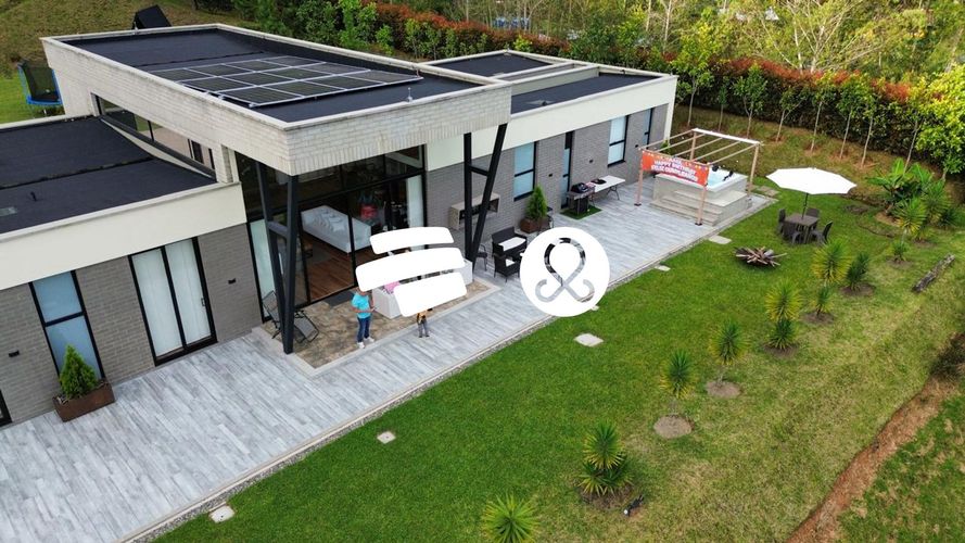 Casa de 4 alcobas en venta en Lejos Del Nido, El Retiro, 320 m² · foto 2 de 24