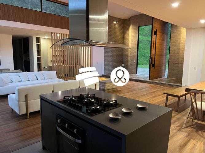 Casa de 4 alcobas en venta en Lejos Del Nido, El Retiro, 320 m² · foto 6 de 24