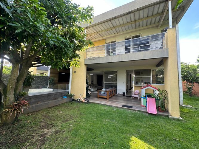 Casa de 4 alcobas en venta en El Castillo, Jamundí, 230 m² · foto 7 de 18