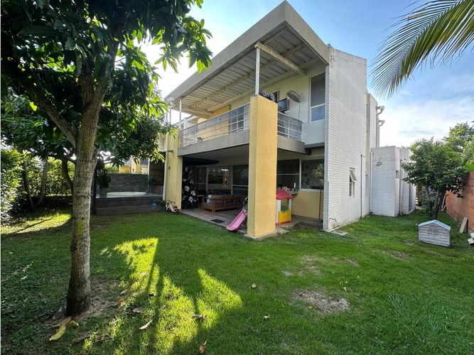 Casa de 4 alcobas en venta en El Castillo, Jamundí, 230 m² · foto 17 de 18