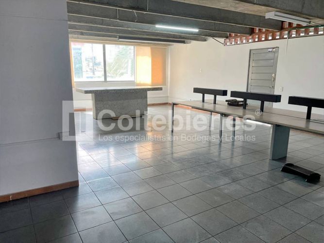 Local en arriendo en Las Casitas, Envigado, 300 m² · foto 3 de 7