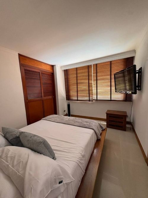 Apartamento de 1 alcoba en arriendo en Loma Del Indio, Medellín, 40 m² · foto 3 de 9