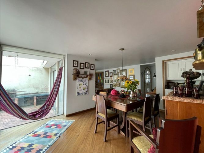 Casa de 3 alcobas en venta en Santa Barbara, Bogotá, 298 m² · foto 6 de 24